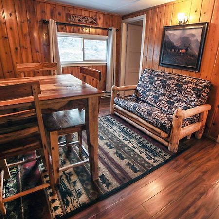 Triple R Cottages- 5 Cabin Estes Park Zewnętrze zdjęcie