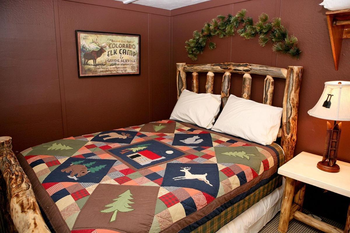 Triple R Cottages- 5 Cabin Estes Park Zewnętrze zdjęcie