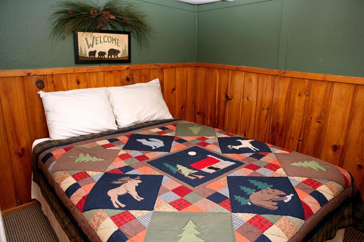 Triple R Cottages- 5 Cabin Estes Park Zewnętrze zdjęcie